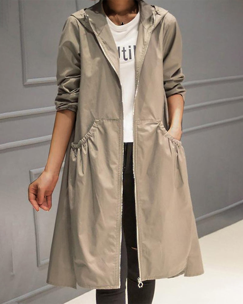 Victoria | Eleganter Statement-Trenchcoat mit Plissees
