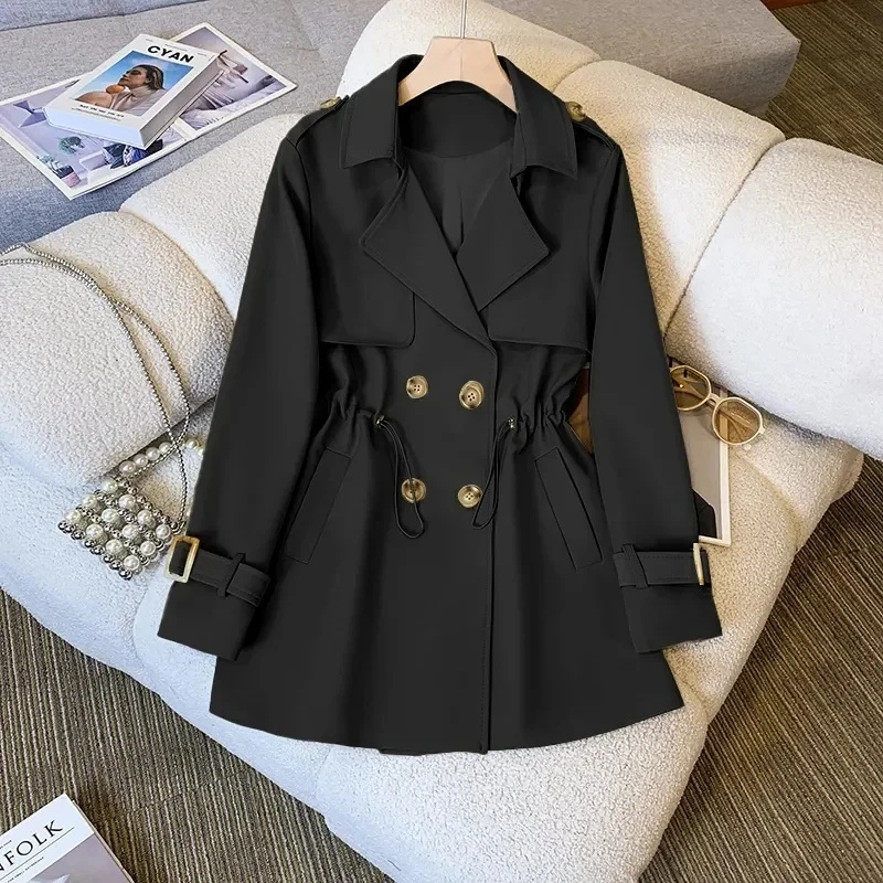 Seraphina | Trenchcoat mit elegantem Detaildesign und herbstlicher Silhouette