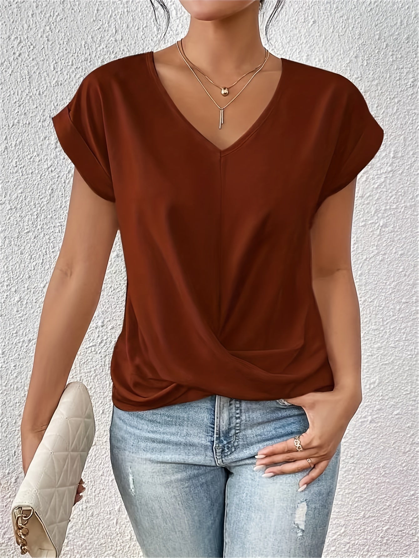 Anka | Bequemes T-Shirt mit elegantem Ausschnitt (TEMPORÄR 1+1 GRATIS!)