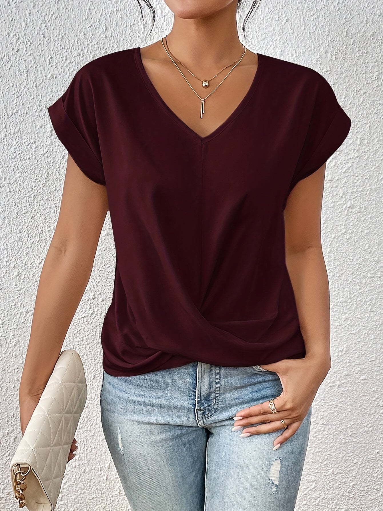 Anka | Bequemes T-Shirt mit elegantem Ausschnitt (TEMPORÄR 1+1 GRATIS!)
