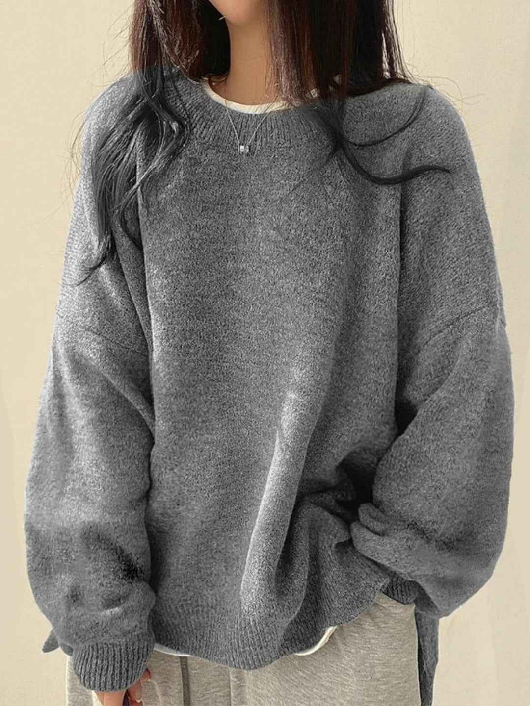 Strickpullover mit Drop-Shoulder, Rundhals und Schlitzsaum - Chic und gemütlich