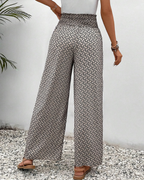 Lisette Hose mit weitem Bein und geometrischem Druck