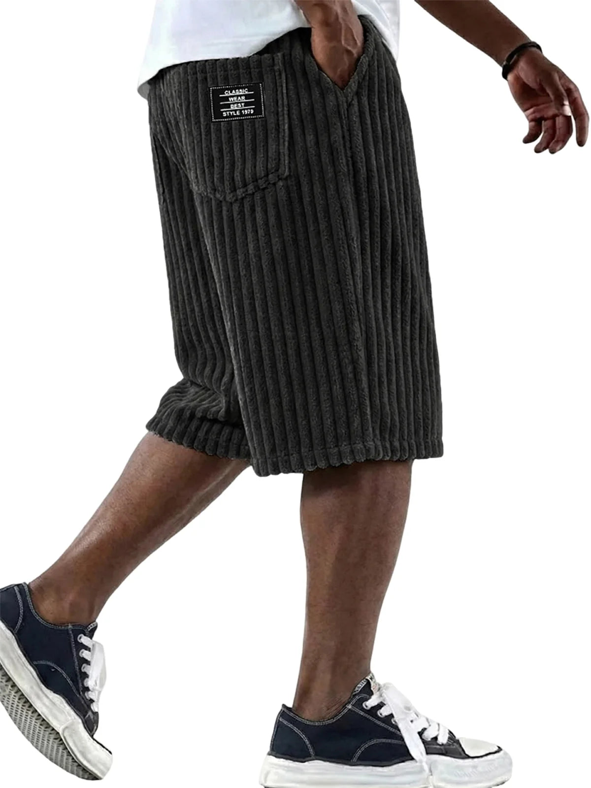 Cord-Shorts mit Stickdetail