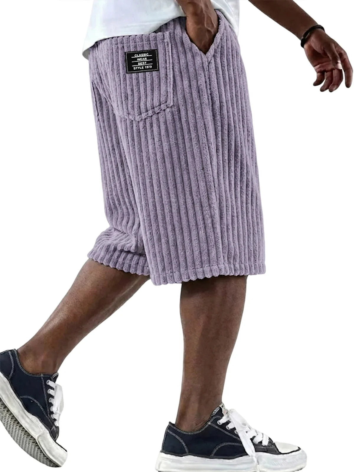 Cord-Shorts mit Stickdetail