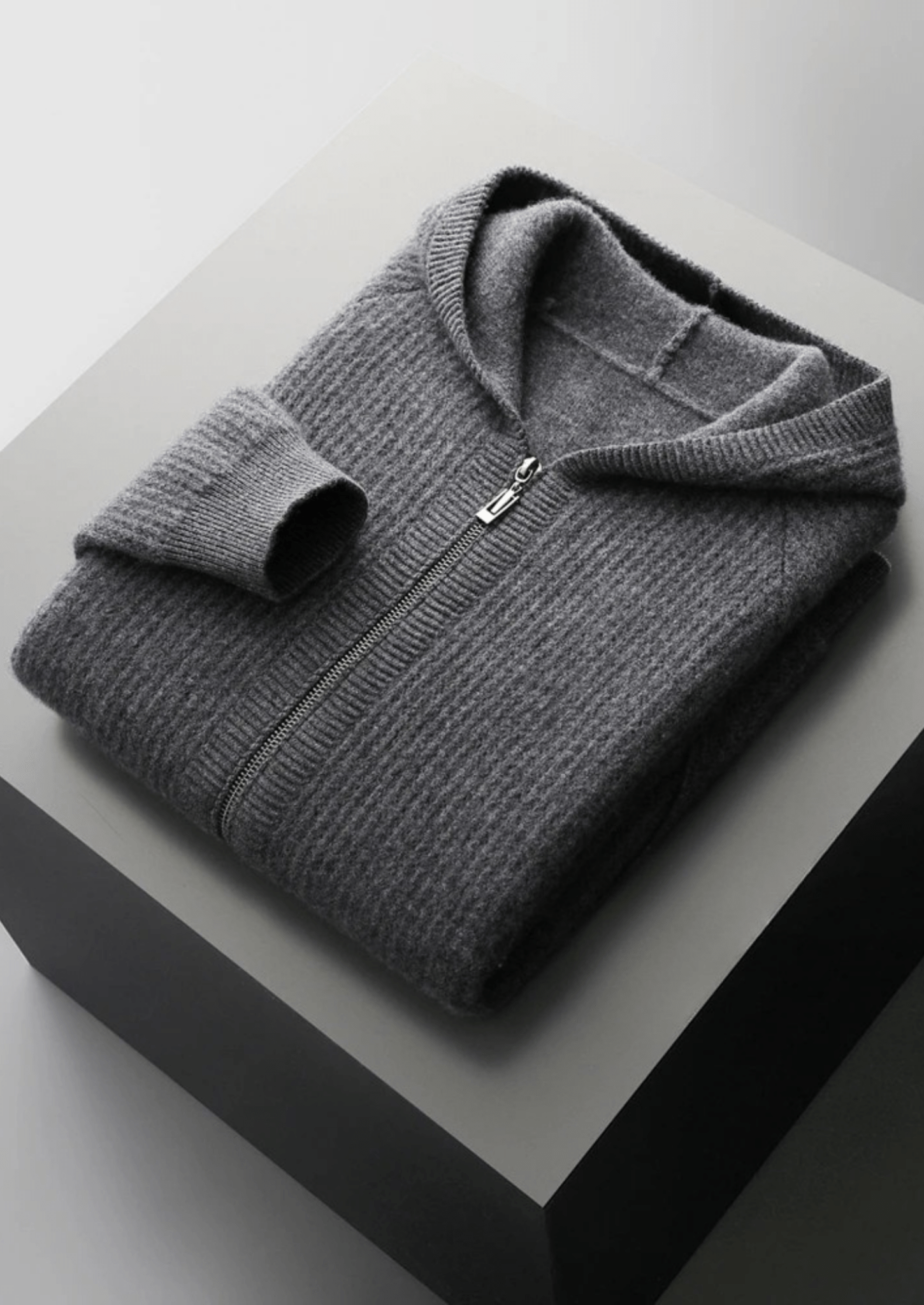 Hoodie mit Reißverschluss aus extrafeiner Merinowolle
