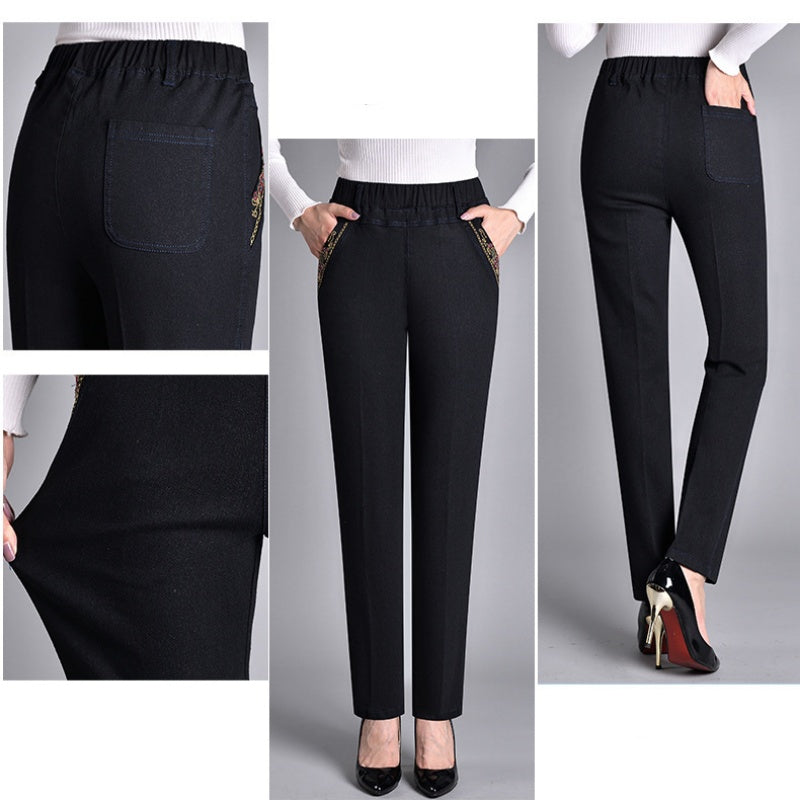Damenjeans mit elastischem Bund und Seitentaschen