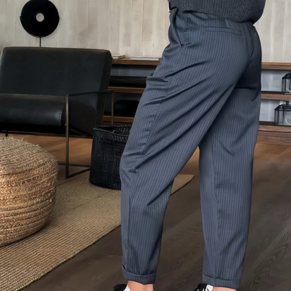 ELEGANTE, FIGURSCHMEICHELNDE HOSE MIT STREIFEN